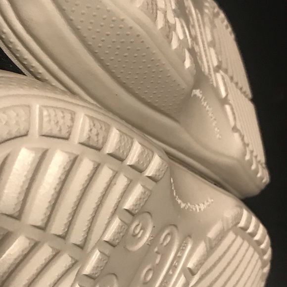 Croc Hydros - Picture 7 of 10